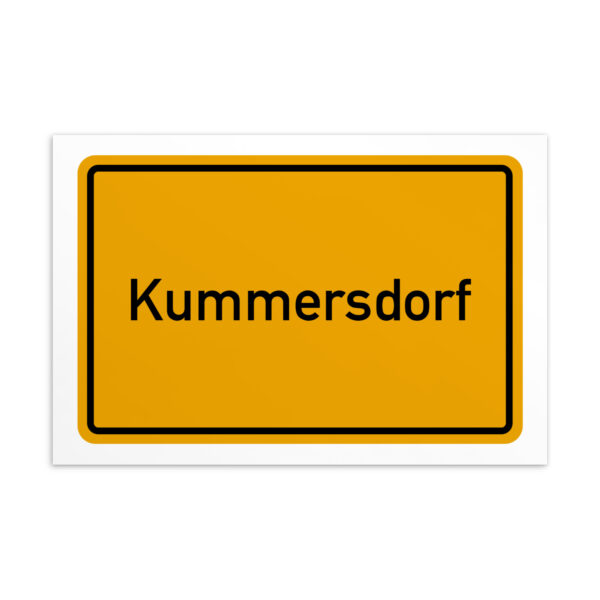 Eine gelbe Kummersdorf-Postkarte mit dem Wort Kummersdorf.