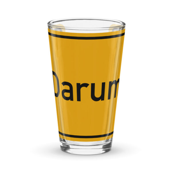 Ein gelbes Pint-Glas mit dem Aufdruck „darum“.