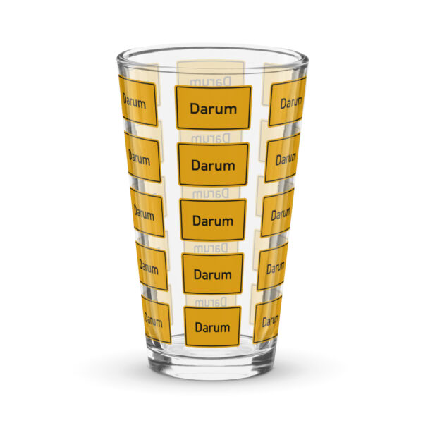 Ein Pint-Glas mit der Aufschrift „darum“.