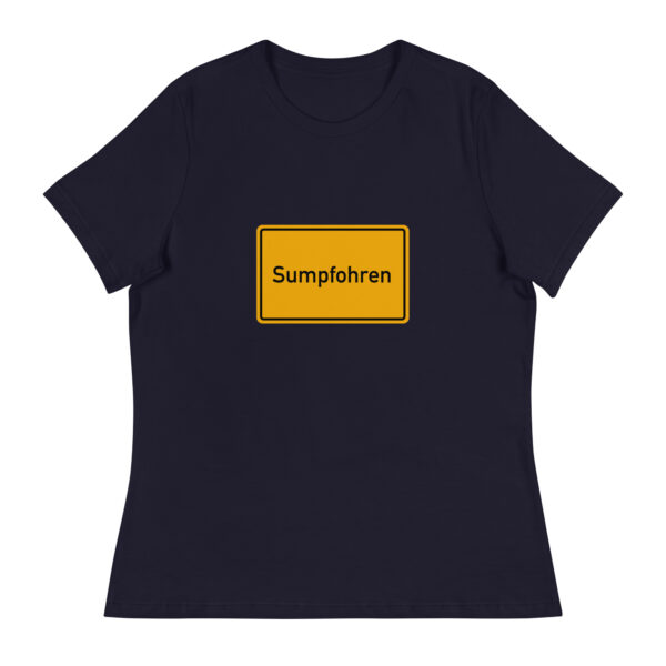 Ein Lockeres Damen-T-Shirt mit einem gelben Schild mit der Aufschrift „Sumphornen“.